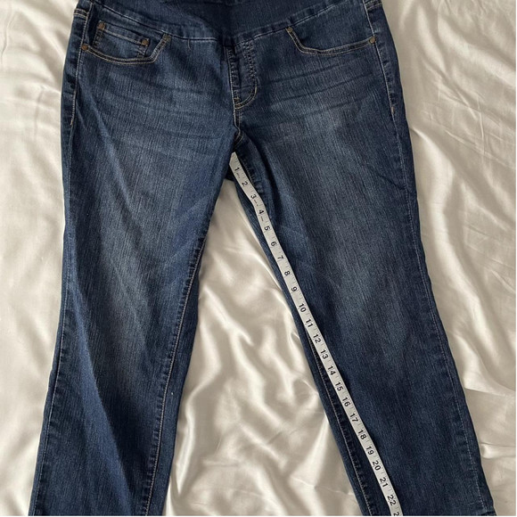 Bottoms - Picture 2 of 5